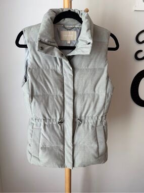 Banana Republic Gray Down Filled Puffer Vest Women’s Size Small Outdoor Layer